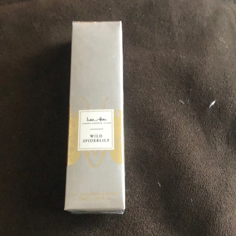 India Hicks Wild Spiderlily Rollerball